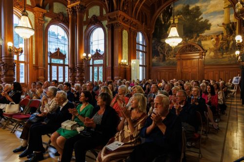 Mezinárodní hudební festivalJ. C. F. FischeraPocta mecenášům tří stoletíÚčinkují: Jiří Houdek – trubkaVojtěch Spurný – dirigent, cembaloKomorní orchestr Karlovarských symfoniků