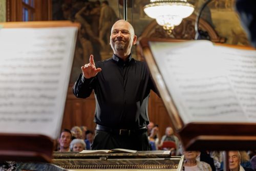 Mezinárodní hudební festivalJ. C. F. FischeraPocta mecenášům tří stoletíÚčinkují: Jiří Houdek – trubkaVojtěch Spurný – dirigent, cembaloKomorní orchestr Karlovarských symfoniků